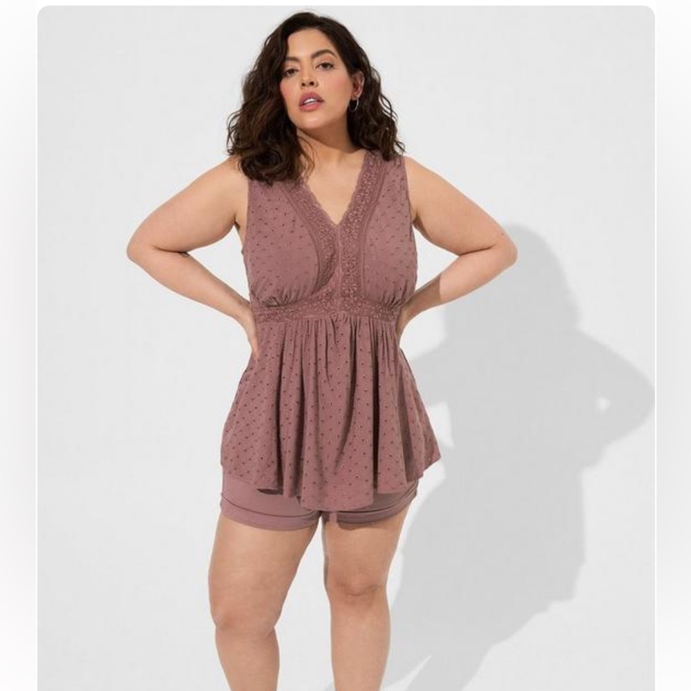 NWT Torrid Mixed Eyelet Sisterhood Baby doll Size 1 Rose Taupe - Picture 2 of 11